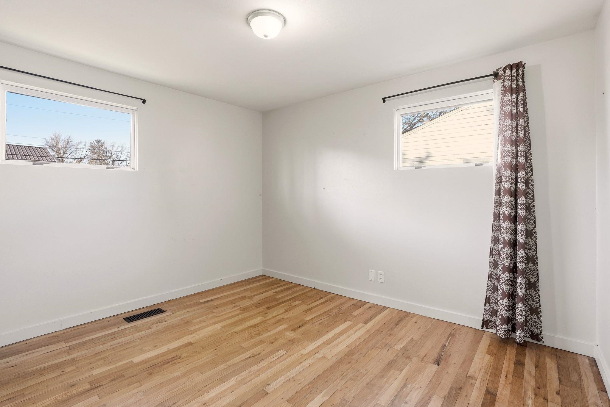 1123 West Decatur Avenue Spokane, WA 99205 - Photo 13 of 35
