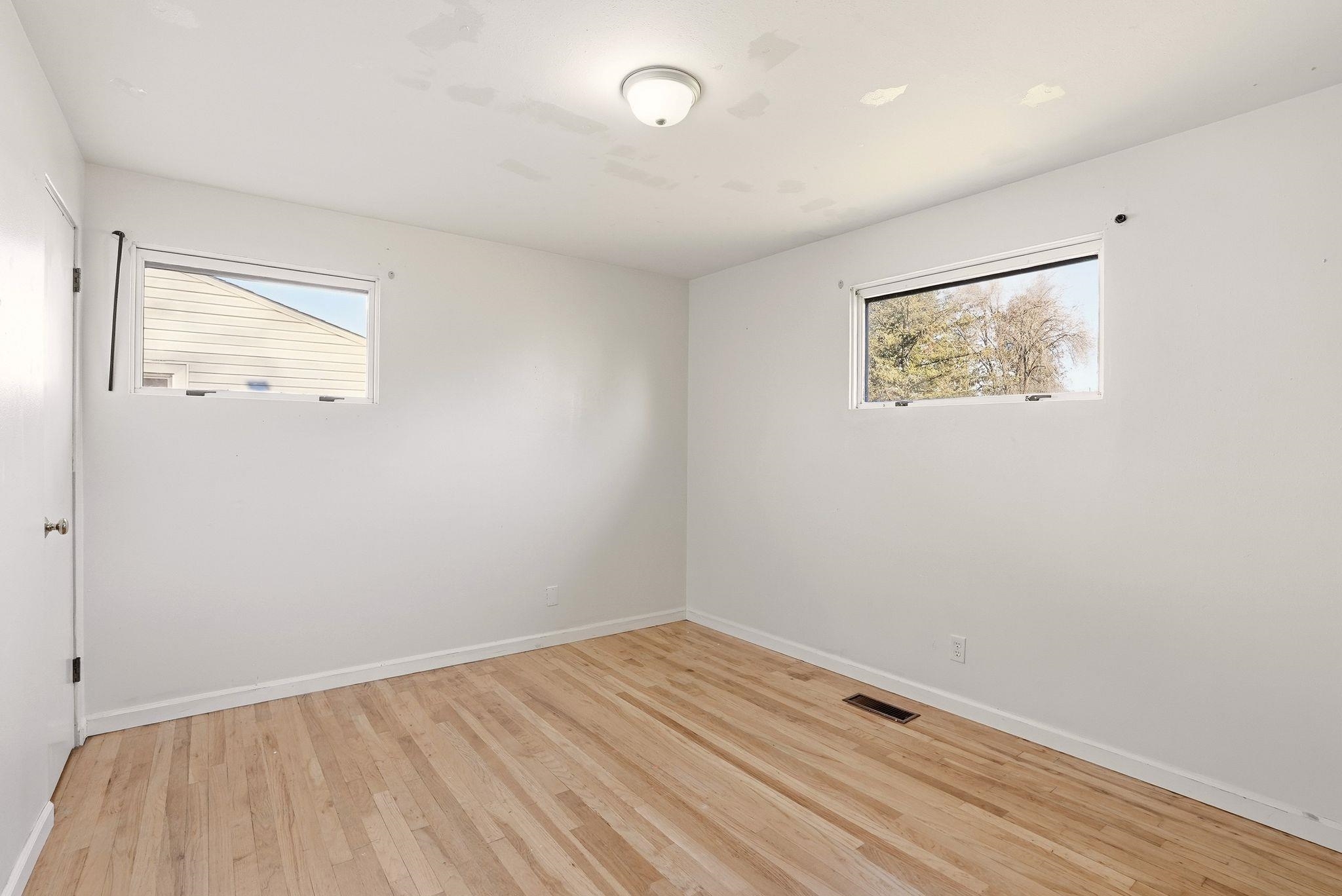 1123 West Decatur Avenue Spokane, WA 99205 - Photo 15 of 35