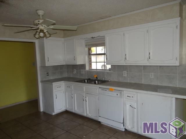 16405 Patton Avenue Baton Rouge, LA 70816 - Photo 4 of 15 Gallery Image 4