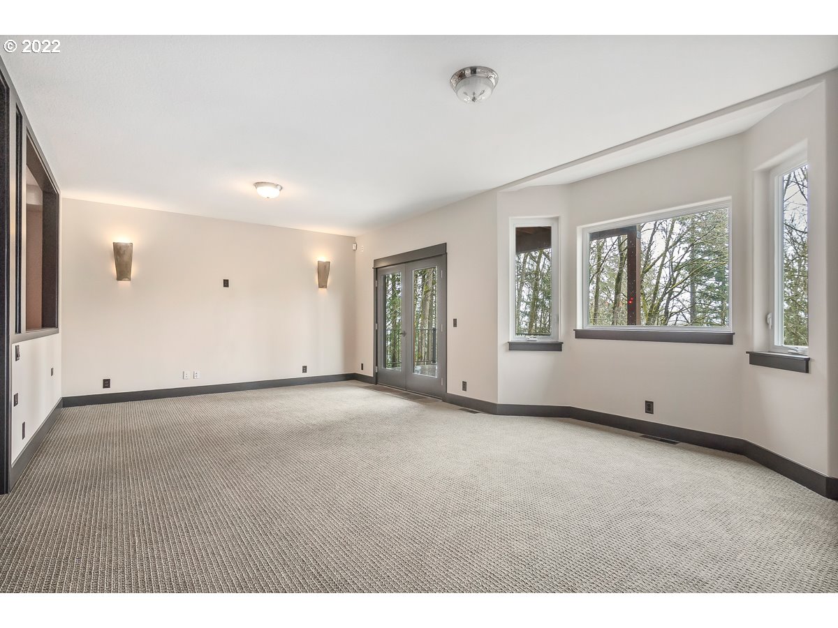 15912 Southeast Venice Ridge Way Damascus, OR 97089 - Photo 21 of 32 Gallery Image 21
