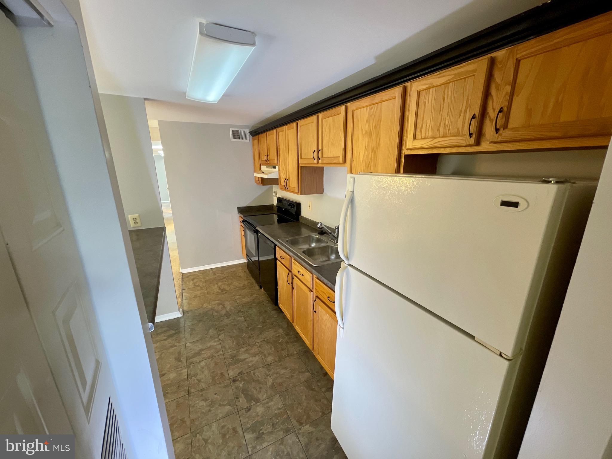19625 Gunners Branch Road, Unit 923 Germantown, MD 20876 - Photo 6 of 16