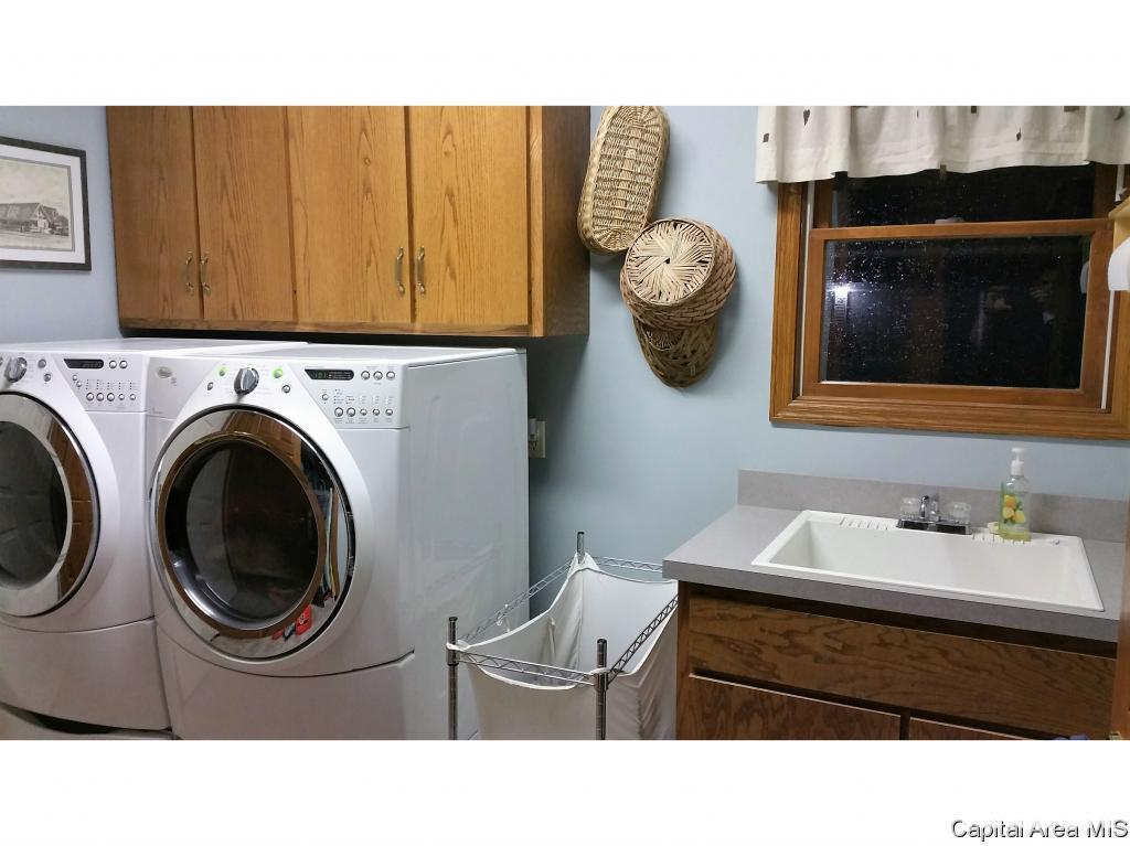 6115 Lovejoy Road Rochester, IL 62563 - Photo 15 of 33 Gallery Image 15
