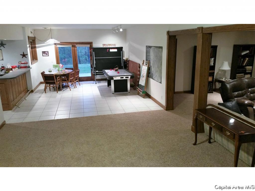 6115 Lovejoy Road Rochester, IL 62563 - Photo 25 of 33 Gallery Image 25