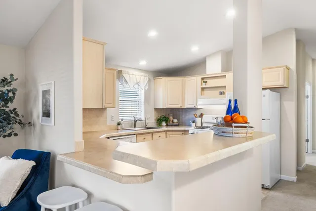 $435,000 | 998 38th Avenue, Unit 9, Santa Cruz, CA 95062