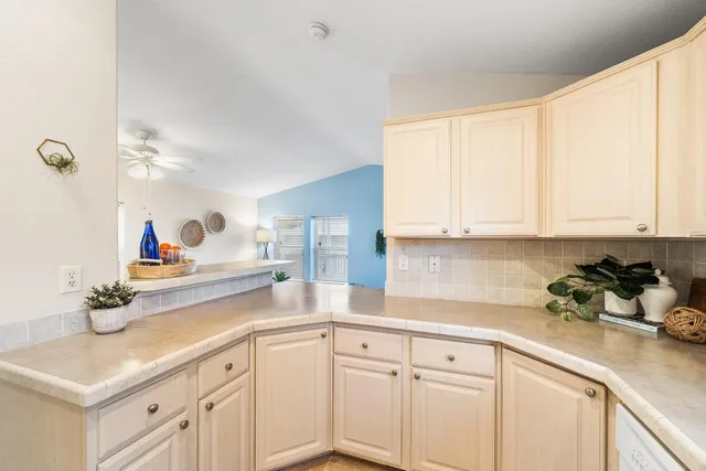 $435,000 | 998 38th Avenue, Unit 9, Santa Cruz, CA 95062