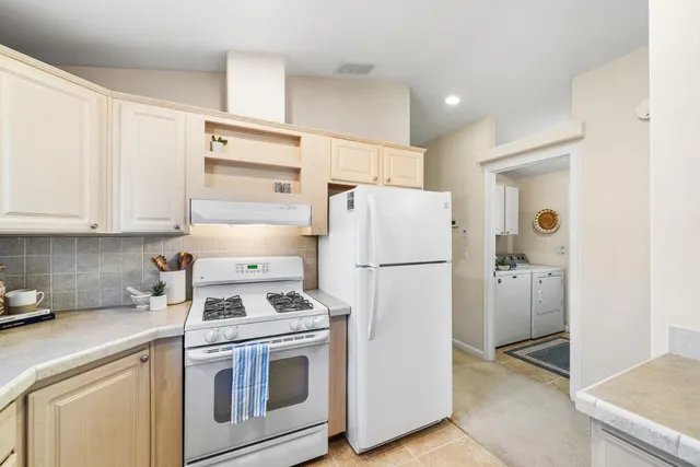 $435,000 | 998 38th Avenue, Unit 9, Santa Cruz, CA 95062