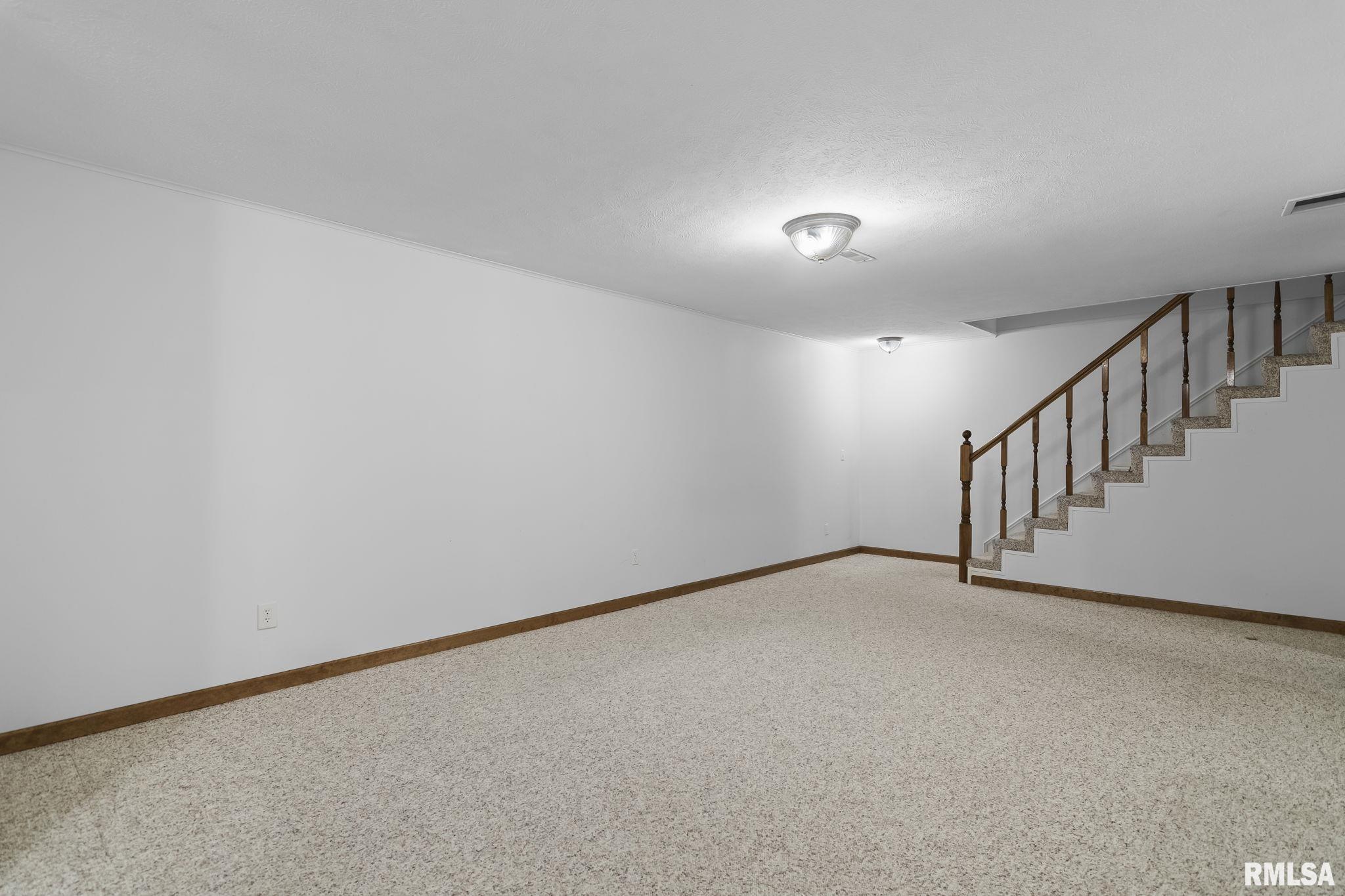 2529 Wydown Avenue Springfield, IL 62704 - Photo 35 of 52