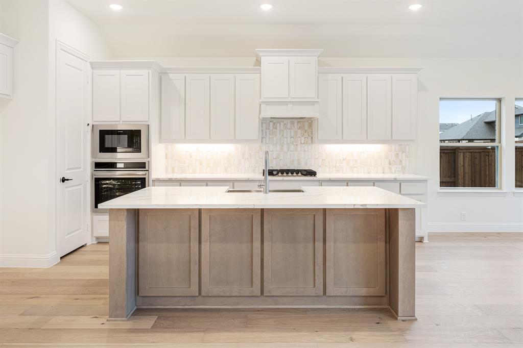 4061 Zina Lane Prosper, TX 75078 - Photo 12 of 40