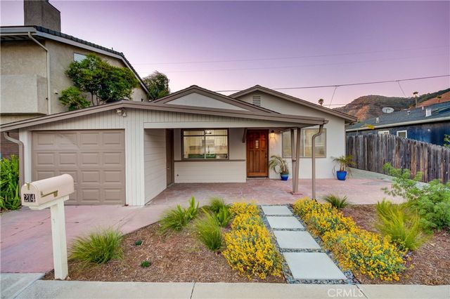 $979,000 | 214 Placentia Avenue, Pismo Beach, CA 93449