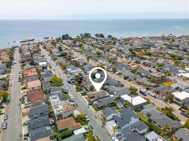 $979,000 | 214 Placentia Avenue, Pismo Beach, CA 93449