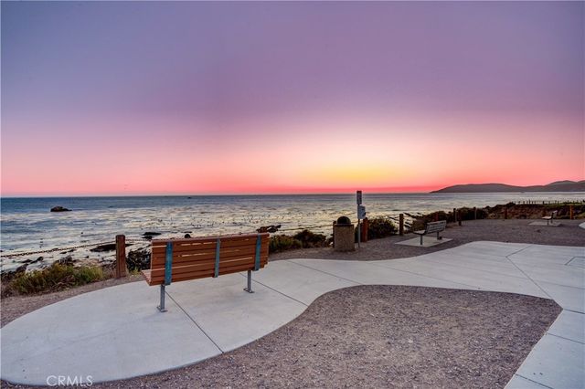 $979,000 | 214 Placentia Avenue, Pismo Beach, CA 93449