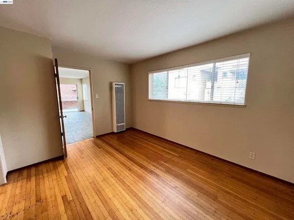 $2,150 | 2418 Ashby Avenue, Berkeley, CA 94705