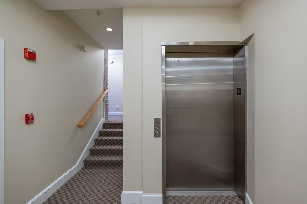 196 Main Street, Unit 2 Gloucester, MA 01930 - Photo 20 of 22