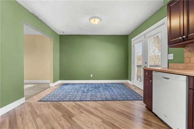 $224,950 | 208 Manor Lane, Buckner, MO 64016