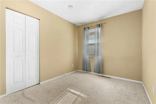 $224,950 | 208 Manor Lane, Buckner, MO 64016