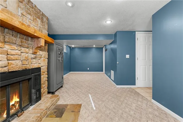 $224,950 | 208 Manor Lane, Buckner, MO 64016