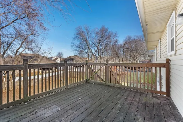 $224,950 | 208 Manor Lane, Buckner, MO 64016