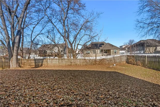 $224,950 | 208 Manor Lane, Buckner, MO 64016