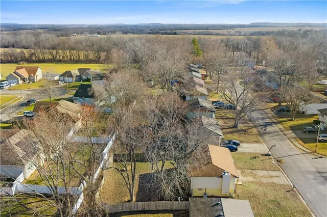 $224,950 | 208 Manor Lane, Buckner, MO 64016