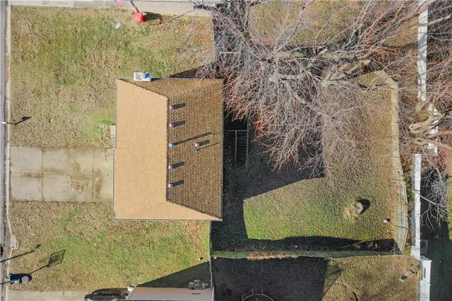 $224,950 | 208 Manor Lane, Buckner, MO 64016