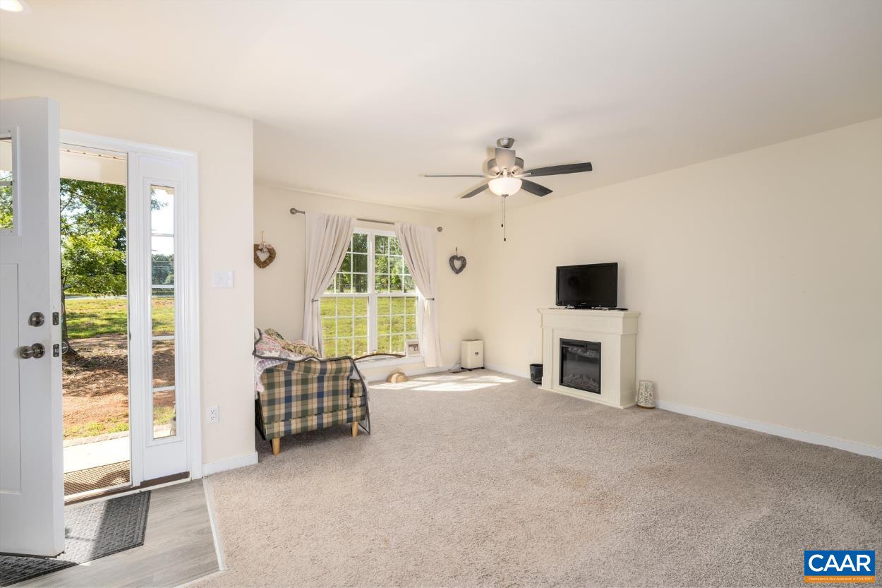 952 Nahor Manor Road Palmyra, VA 22963 - Photo 9 of 28 Gallery Image 9