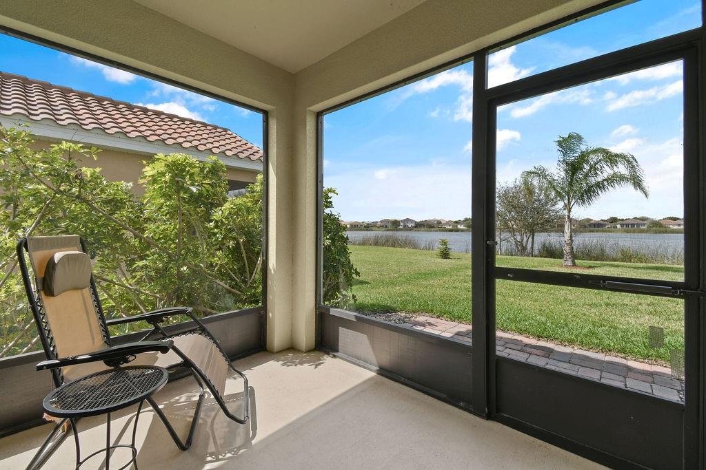 1728 Berkshire Circle Southwest Vero Beach, FL 32968 - Photo 33 of 36 a view of a room with a large window