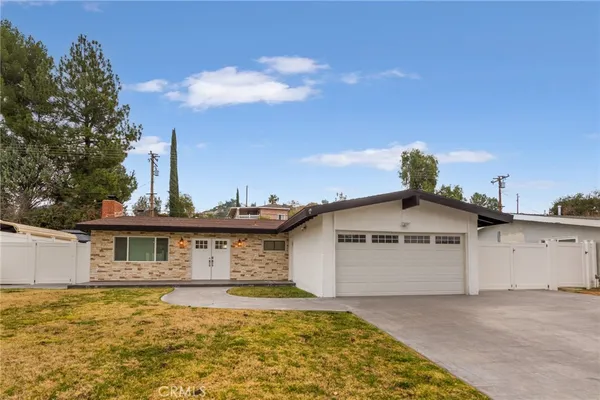 $4,300 | 27220 Seco Canyon Road, Saugus, CA 91350