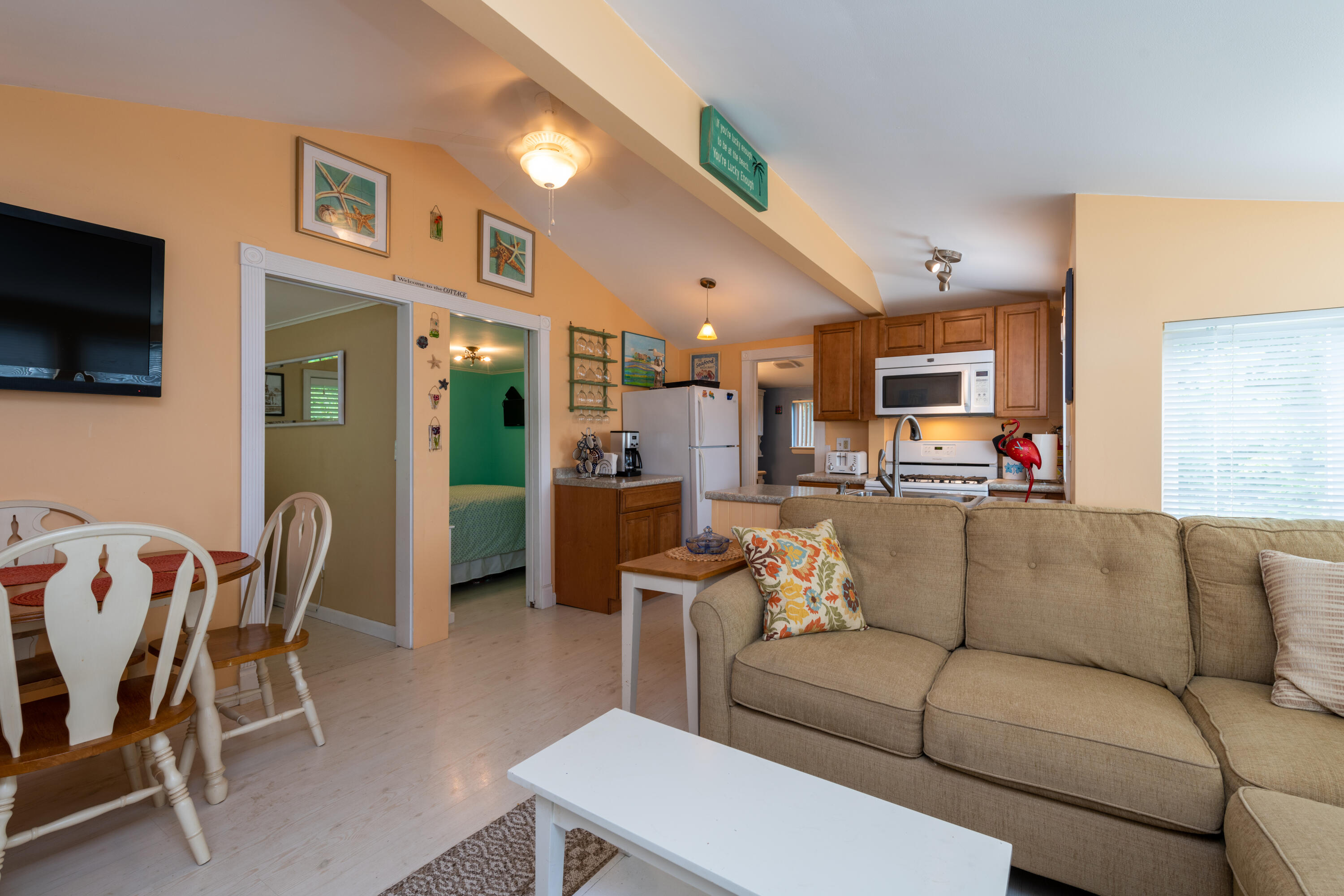 76 Post Road, Unit COTTAGE 2 Wells, ME 04090 - Photo 11 of 29 DSC_5782