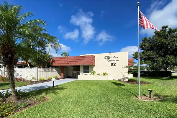 $1,300 | 56 Woodland Drive, Unit 205, Vero Beach, FL 32962