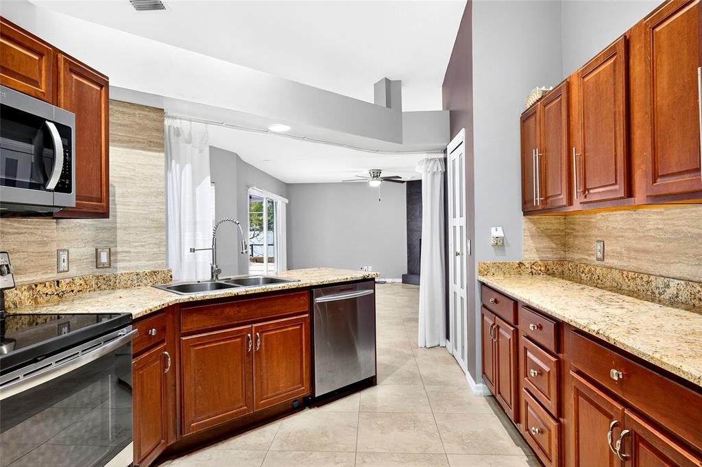 7839 Southwest 63rd Ave Road Ocala, FL 34476 - Photo 13 of 35