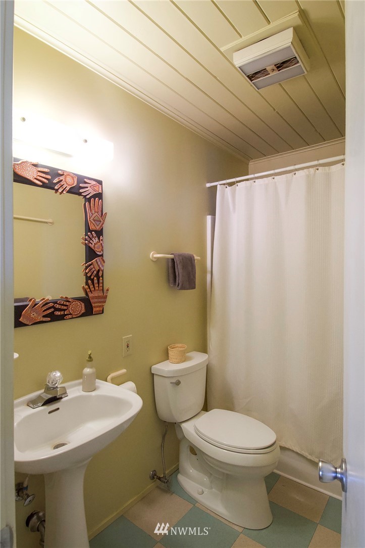 2815 East Sequim Bay Road Sequim, WA 98382 - Photo 16 of 34 Gallery Image 16