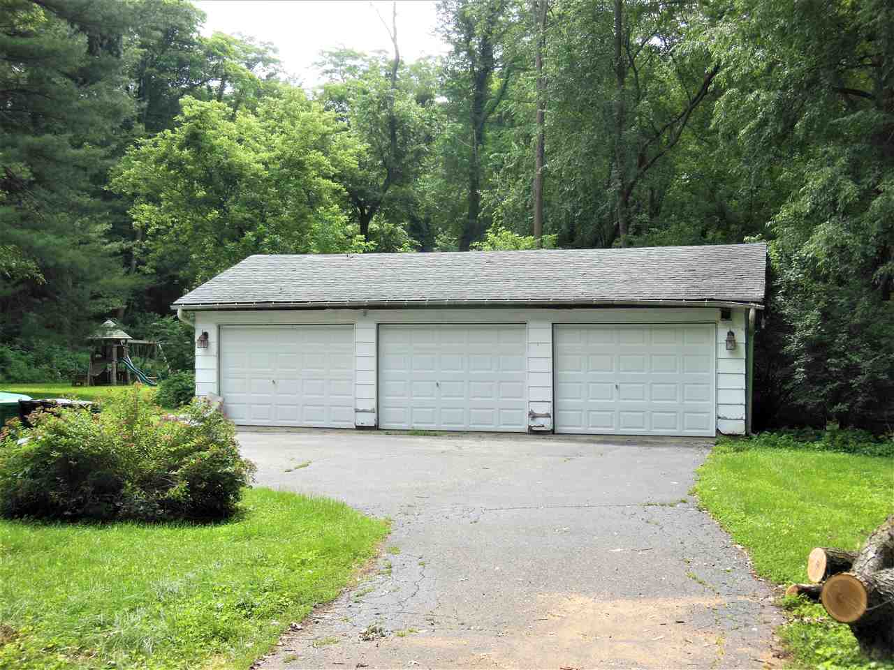 54599 Quince Road South Bend, IN 46628 - Photo 3 of 21