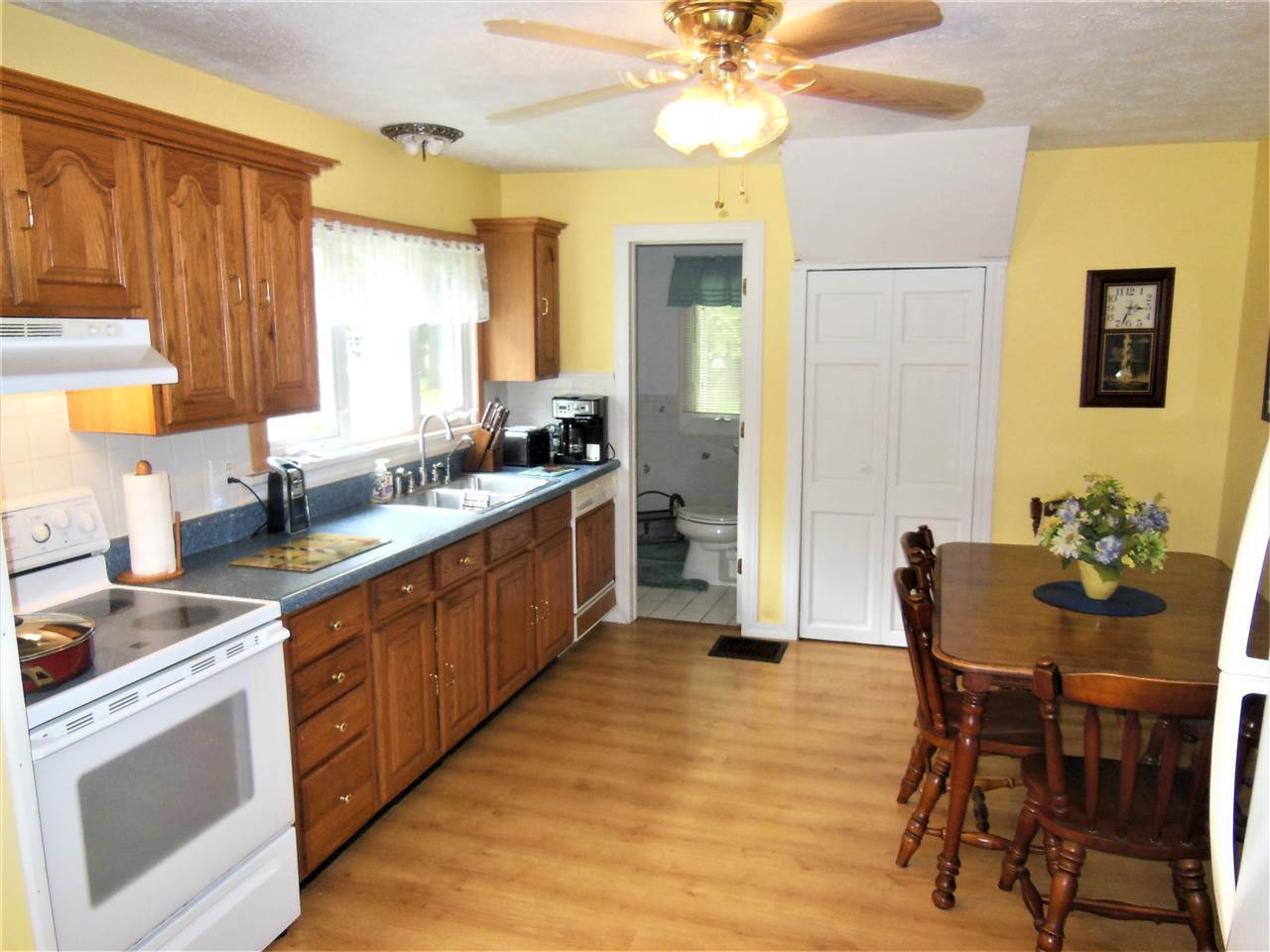 54599 Quince Road South Bend, IN 46628 - Photo 7 of 21