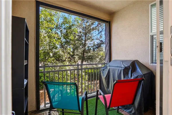 $589,000 | 609 Savi Drive, Unit 101, Corona, CA 92878