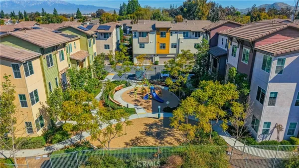 $589,000 | 609 Savi Drive, Unit 101, Corona, CA 92878