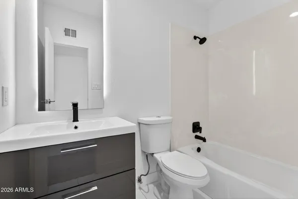 $599,999 | 1405 East Campus Drive, Tempe, AZ 85282