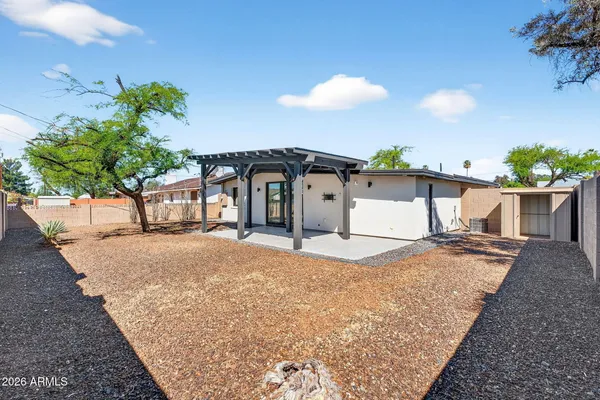 $590,000 | 1405 East Campus Drive, Tempe, AZ 85282