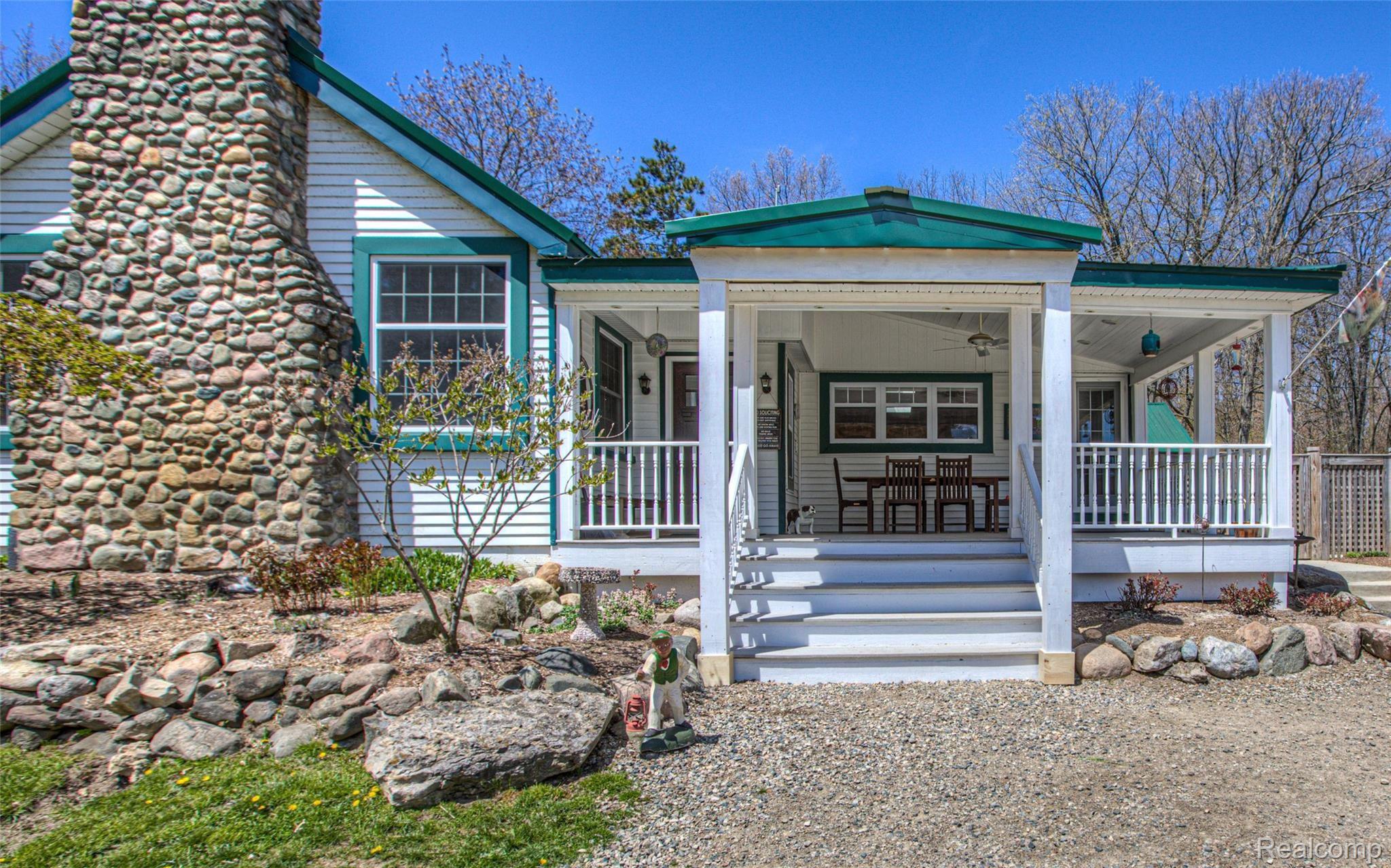 5820 Hempstead Road Metamora, MI 48455 - Photo 11 of 73 11 - Front Covered Porch.jpg