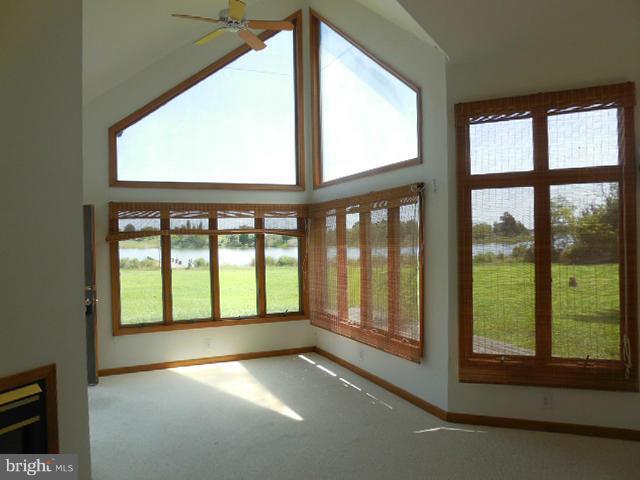 1671 Town Point Road Cambridge, MD 21613 - Photo 3 of 18 Dining Room