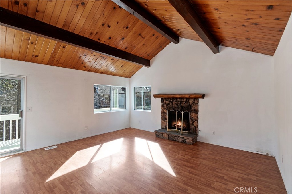 32142 Hunsaker Way Running Springs, CA 92382 - Photo 27 of 52 Fire is added digitally