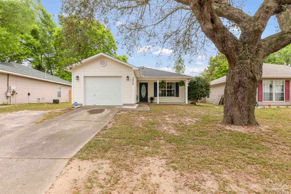 $1,900 | 1512 Galvin Avenue, Pensacola, FL 32526