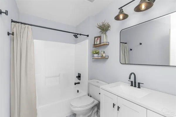 $1,900 | 1512 Galvin Avenue, Pensacola, FL 32526