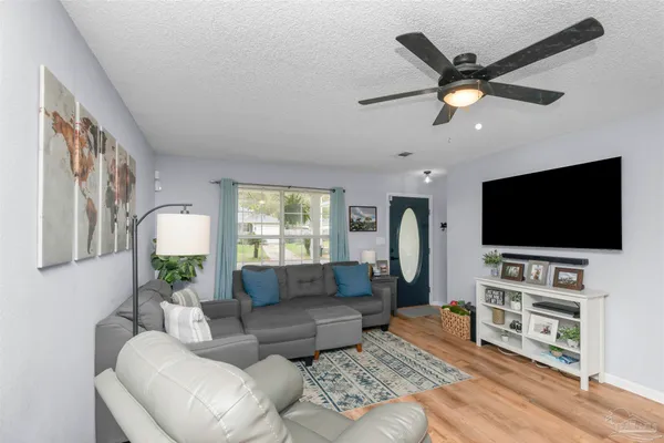 $1,900 | 1512 Galvin Avenue, Pensacola, FL 32526