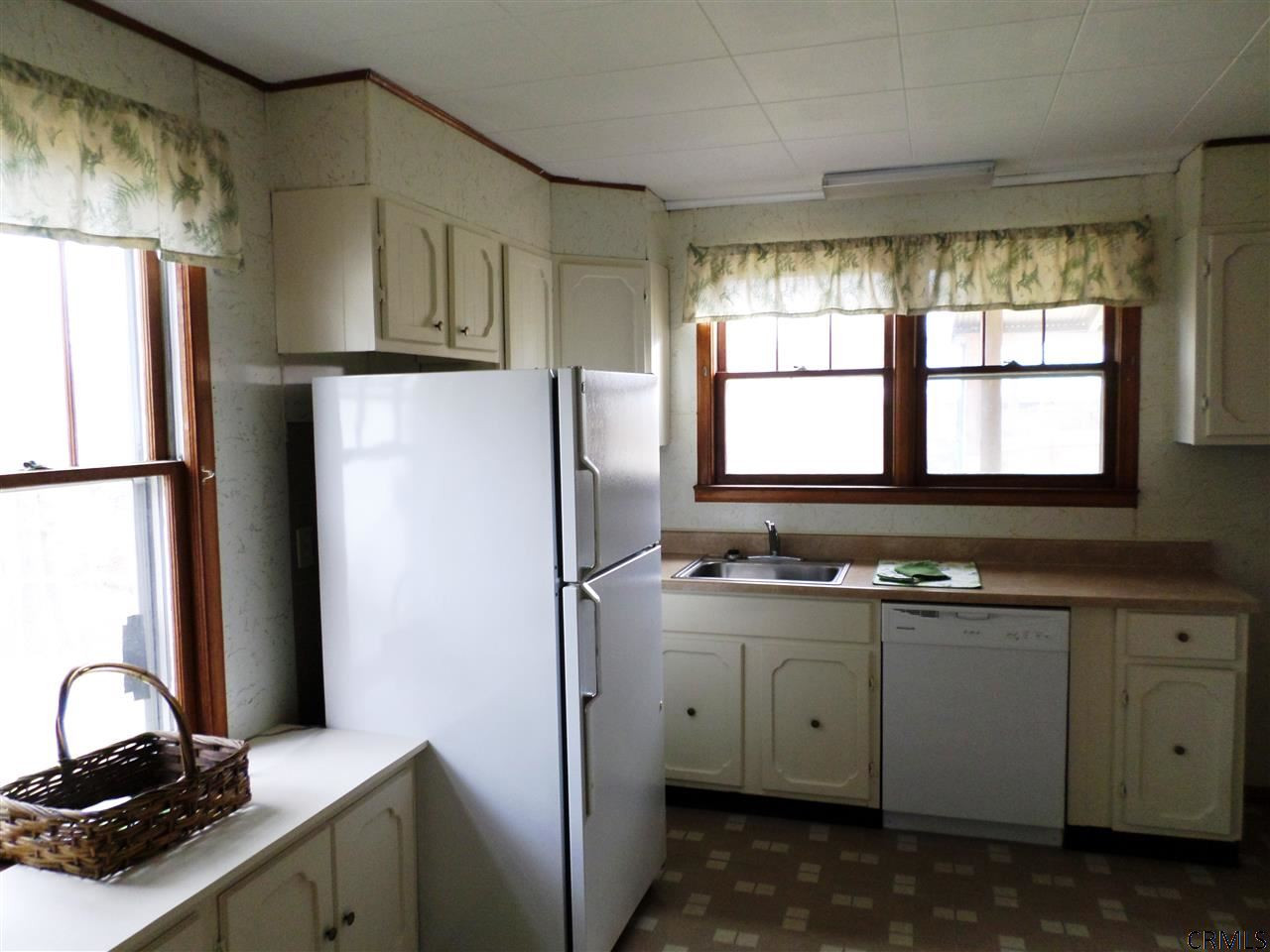 995 Maple Hill Road Schodack, NY 12033 - Photo 5 of 17 Kitchen