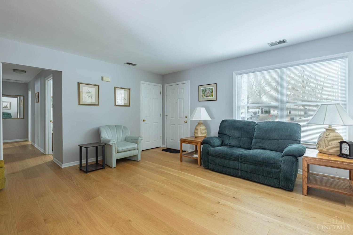 338 Ruth Street Loveland, OH 45140 - Photo 3 of 24 Gallery Image 3