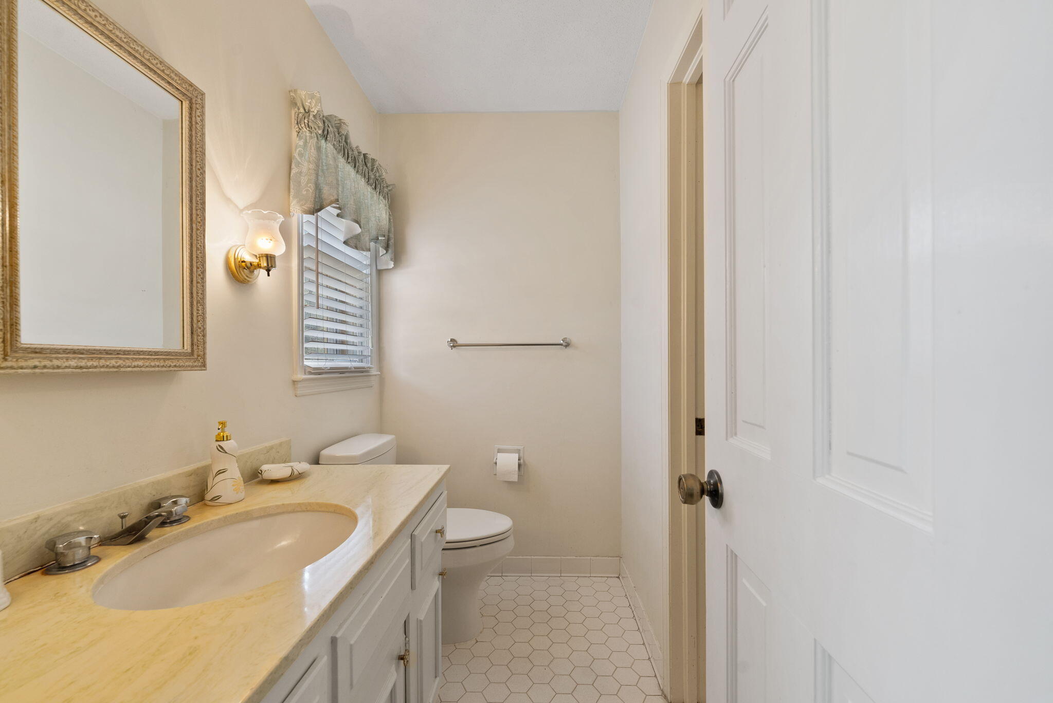 506 Witherspoon Street Kingstree, SC 29556 - Photo 22 of 31 44-web-or-mls-DSC02766