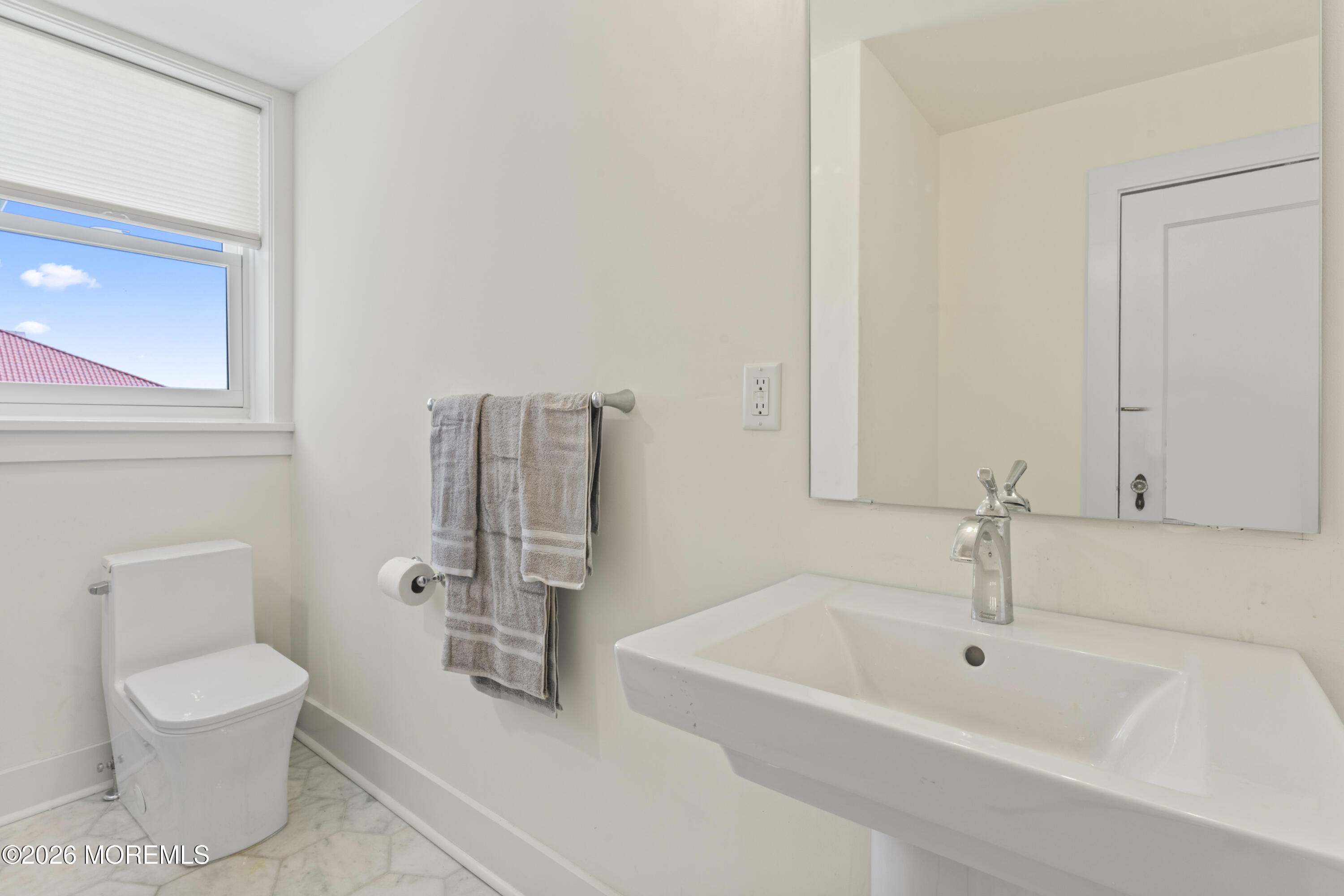 1 Roseld Avenue, Unit B20 Deal, NJ 07723 - Photo 20 of 28 photos_high_resolution_HOM05747