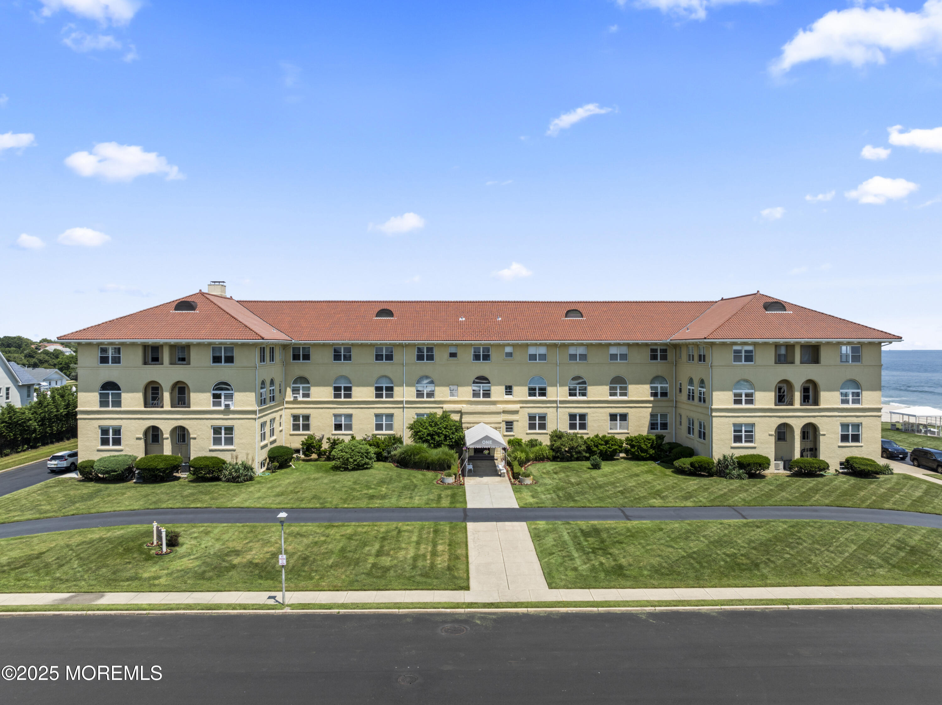 1 Roseld Avenue, Unit B20 Deal, NJ 07723 - Photo 2 of 27 photos_high_resolution_DJI_0096
