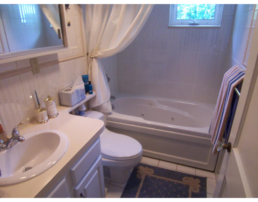34 Amherst Road Braintree, MA 02184 - Photo 8 of 14 Gallery Image 8