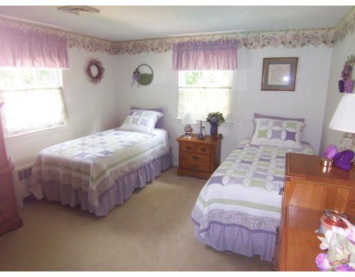 34 Amherst Road Braintree, MA 02184 - Photo 9 of 14 Gallery Image 9